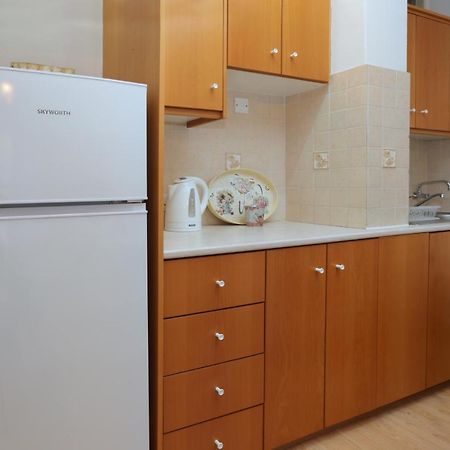 Cozy Holiday Apartment In Larnaca Near Foinikoudes Lárnaca Exterior foto